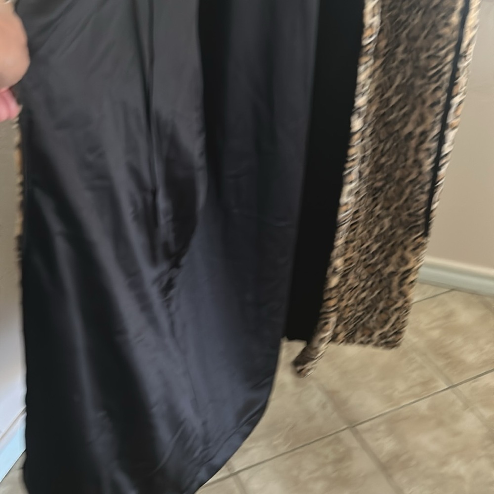 NWB Minky Couture Luxurious And Soft Leopard Print Robe - Picture 12 of 13